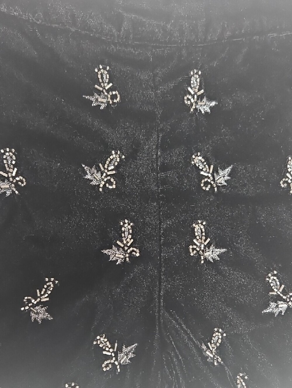 Zara Girl's Black Velvet Shorts with Silver Floral Accents Size 8 - Picture 2 of 7